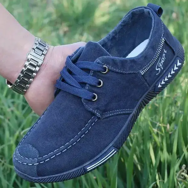 Men Casual Breathable Low Top Canvas Shoes | Lightweight & Comfortable