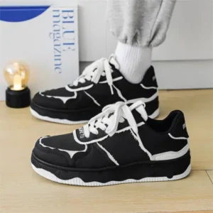 Holterdesigns Men'S Fashion Black White Breathable Canvas Sneakers