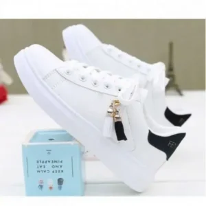 Holterdesigns Women Fashion Flat Solid Color Lace-Up Sneakers