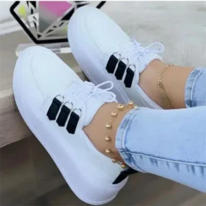 Holterdesigns Women Fashion Lace-Up Sneakers