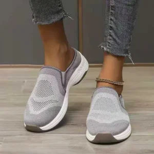 Holterdesigns Women Fashion Fly Knit Casual Colorblock Flat Sneakers