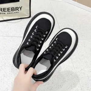 Holterdesigns Women Fashion Cute Platform Sneakers